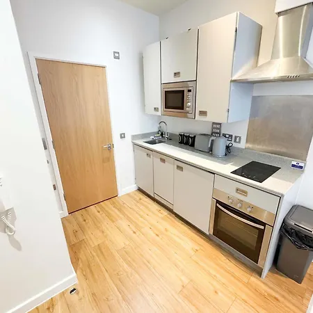 Harford House 16 - Hopewell Apartment Bristol